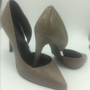 KENNETH COLE Reaction Heels Size:8M